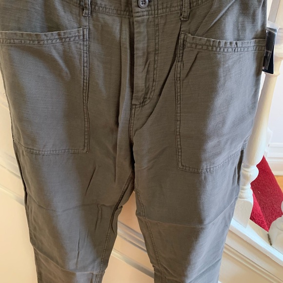 NWT Lucky Brand Slouchy Utility Grey Pants. Size 6. - Picture 2 of 3